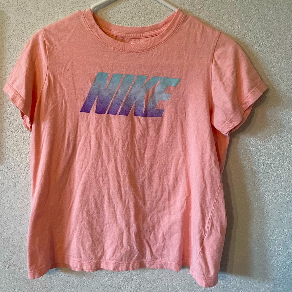 Nike TShirt girls size xl